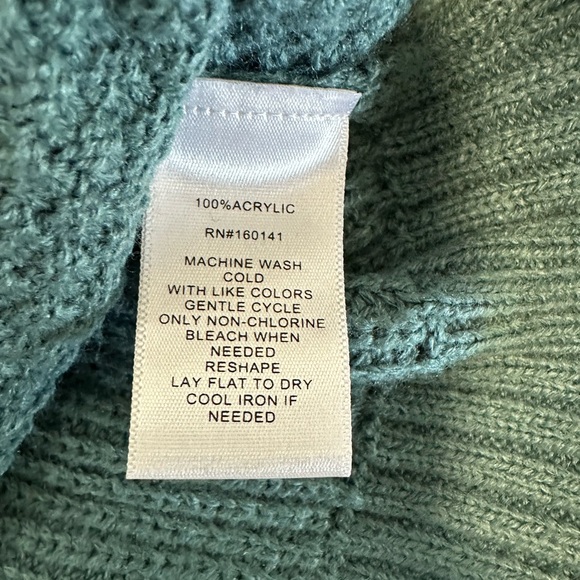 Daily Thread women’s 2X sweater - Picture 2 of 4